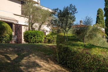 Appartamenti Residence Poggio Golf Chianti Firenze