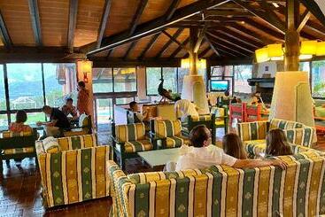 اقامتگاه Resort Le Picchiaie