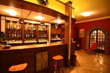 هتل Albergo Bucaneve