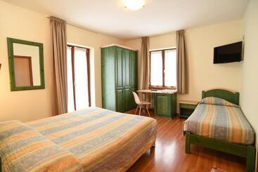 هتل Albergo Bucaneve
