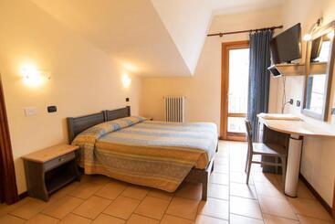 هتل Albergo Bucaneve
