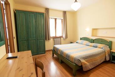 هتل Albergo Bucaneve