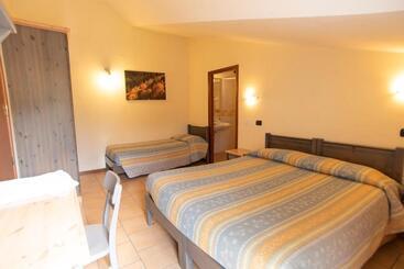 هتل Albergo Bucaneve