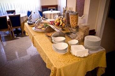 Phi Hotel Ambra