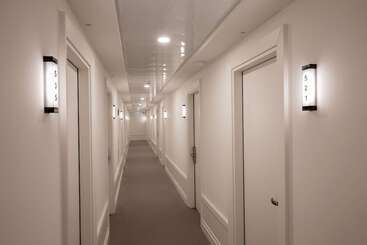 هتل American Palace Eur