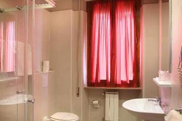 هتل Ariston & Spa
