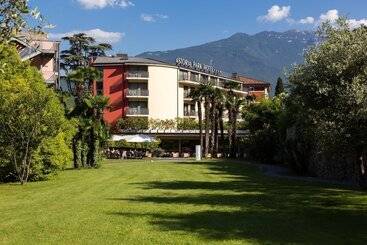 هتل Astoria Resort