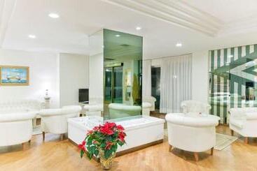Hotel City