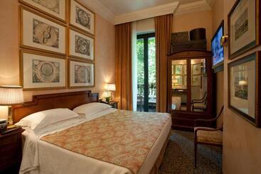 هتل De La Ville Monza  Small Luxury S Of The World
