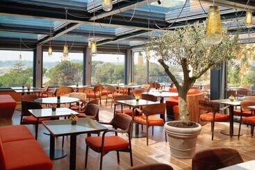 هتل Eden Dorchester Collection