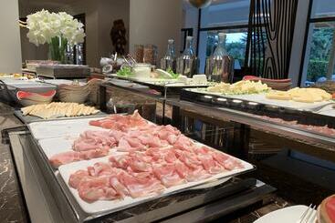 هتل Esplanade Tergesteo  Luxury Retreat