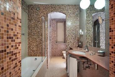 هتل Eurostars Centrale Palace