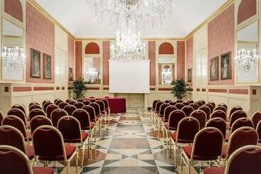 هتل Eurostars Centrale Palace