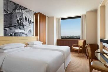هتل Four Points By Sheraton Padova