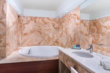 هتل Four Points By Sheraton Padova