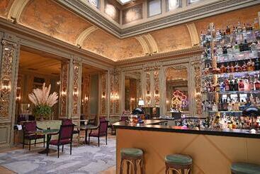 Grand Hotel Et Des Palmes