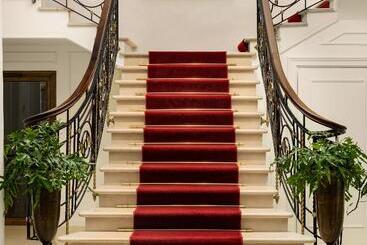 هتل Intercontinental Rome Ambasciatori Palace, An Ihg