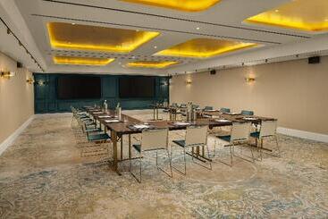 هتل Intercontinental Rome Ambasciatori Palace, An Ihg