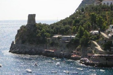 هتل La Perla
