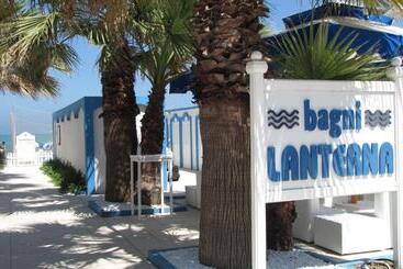 هتل Lanterna
