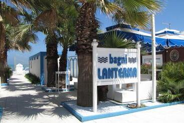 هتل Lanterna