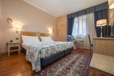 هتل Majestic Toscanelli