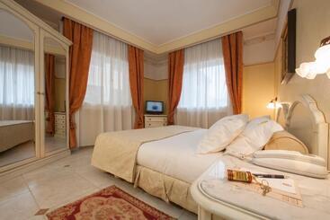 هتل Majestic Toscanelli