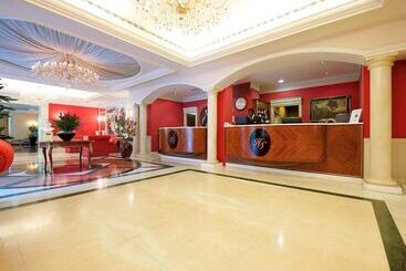 ホテル Mercure Parma Stendhal