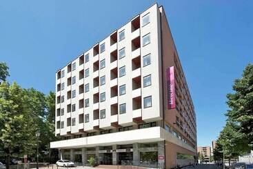 هتل Mercure Reggio Emilia Centro Astoria