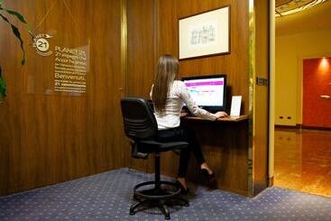 هتل Mercure Reggio Emilia Centro Astoria