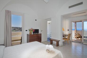 هتل Mursia Resort & Spa