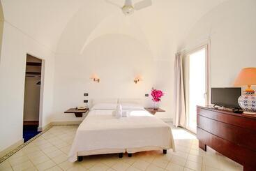 هتل Mursia Resort & Spa