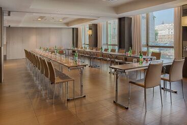 هتل NH Collection Milano President