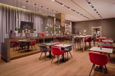 هتل NH Collection Milano President