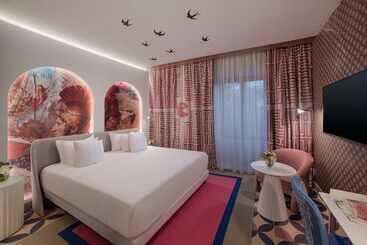 هتل NH Collection Roma Vittorio Veneto
