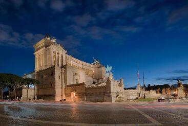 هتل NH Collection Roma Vittorio Veneto