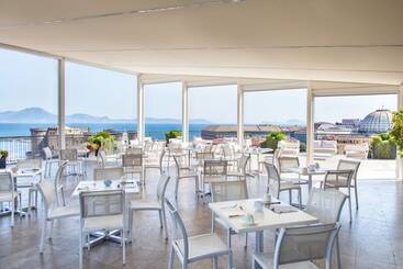 Renaissance Naples Hotel Mediterraneo