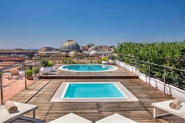 Renaissance Naples Hotel Mediterraneo