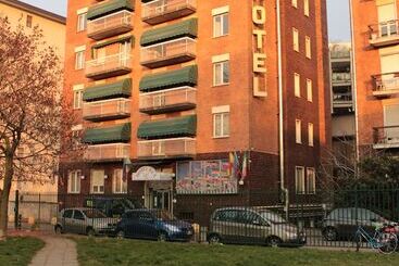 هتل Rex Milano