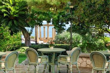 هتل Rocco Forte Villa Igiea