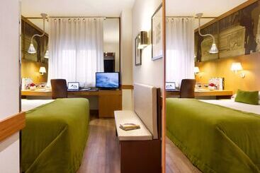 Starhotels Tourist