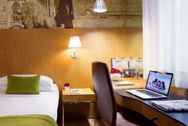 Starhotels Tourist