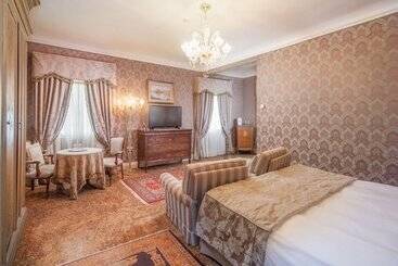 Villa Condulmer - Mogliano Veneto