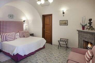 هتل Villa Maria