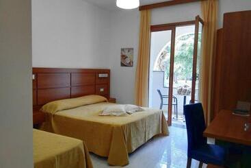 Villaggio Turistico La Mantinera