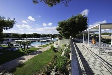 Voi Alimini Resort