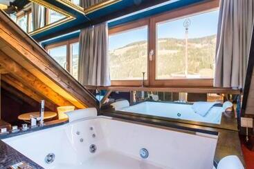 هتل Adler Suite & Stube