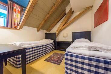 هتل Adler Suite & Stube