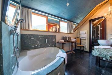 هتل Adler Suite & Stube