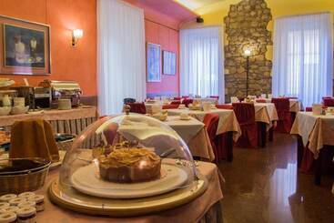 هتل Colomba D'oro
